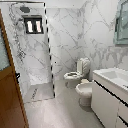 Ani Guest house 3*